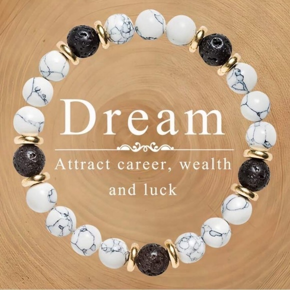 white turquoises & lava stone bracelet ✨